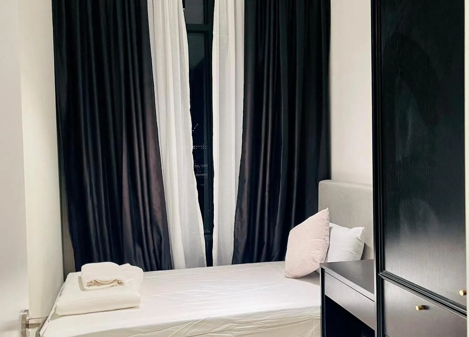 Crystal Suites At Axon Residence Near Pavilion Kuala Lumpur