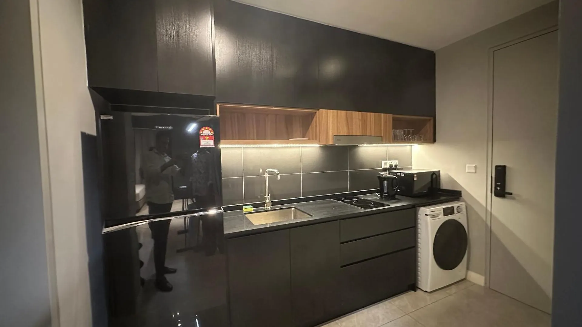 Crystal Suites At Axon Residence Near Pavilion Kuala Lumpur Ma­lay­sia